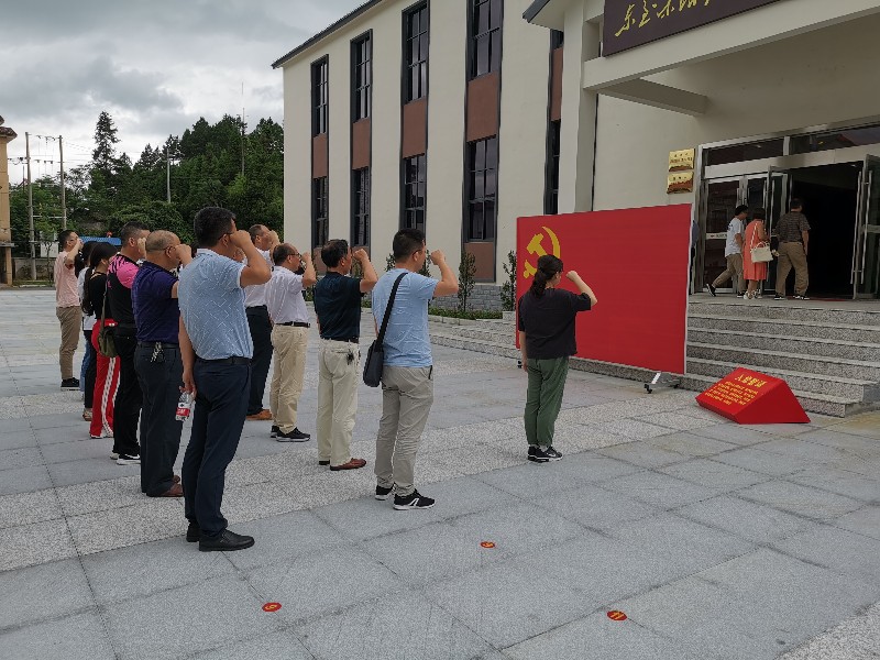 微信图片_20190712165439_75385.jpg