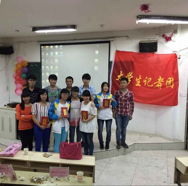 指导社团活动_75050.jpg