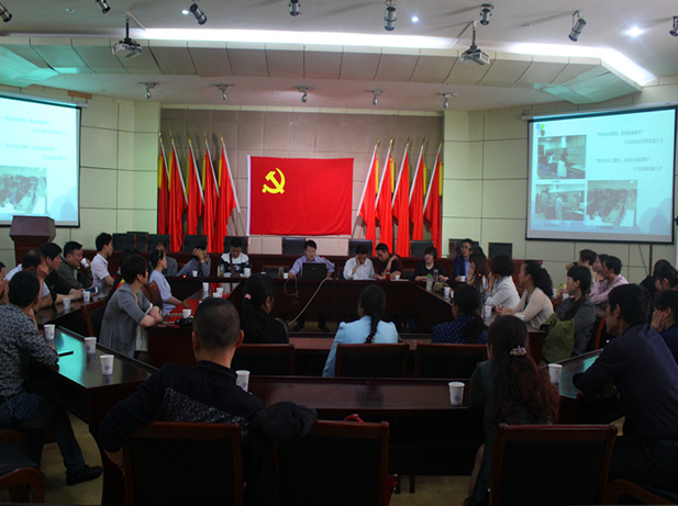 20160514家长会1_89371.jpg