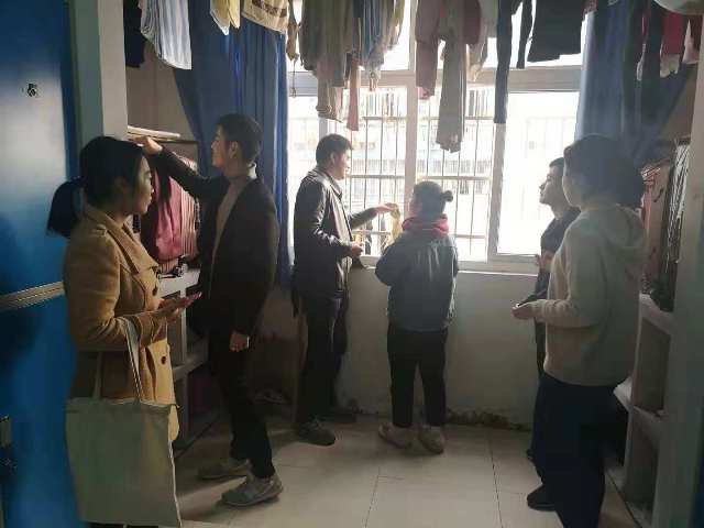ea45098b8bbc9c2c829cba95ec8e419.jpg